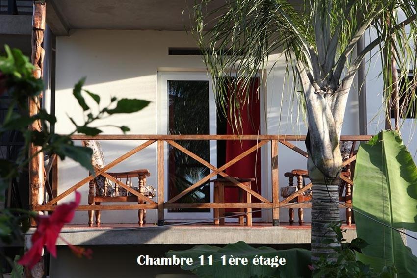 Hotel Chez Yolande Ampangorinana Zewnętrze zdjęcie